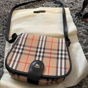 Vintage Burberry's London Haystack